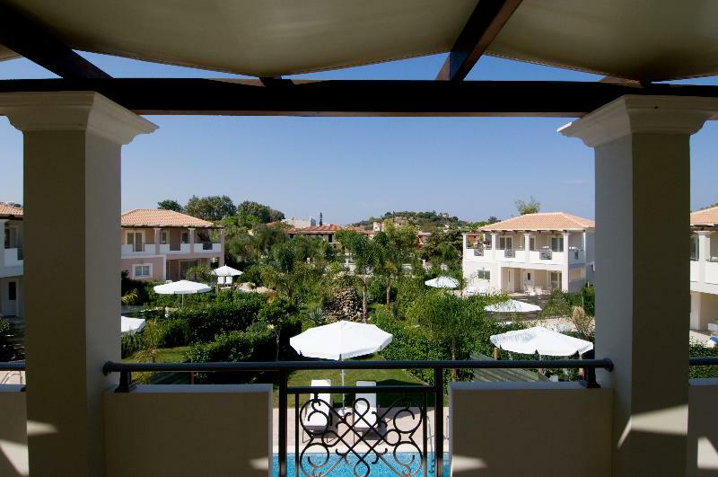 Mamfredas Luxury Resort Plános Exterior foto